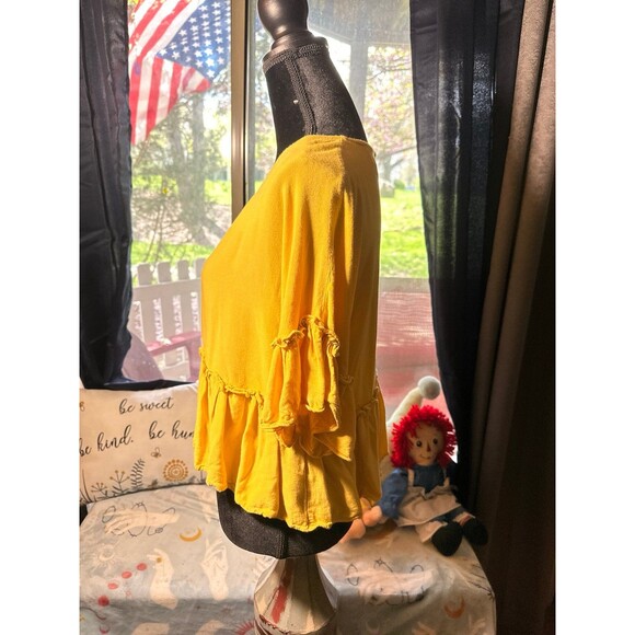 Ruffle Short Sleeves Yellow Peplum Top - Picture 2 of 11